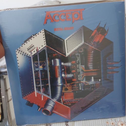 Accept metal heart - accept,